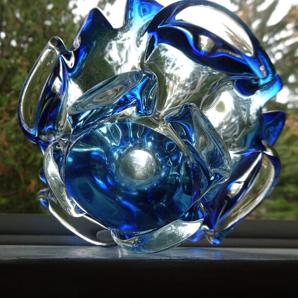 Vintage Blue Blown Glass Dish Ashtray - Picture 12 of 13
